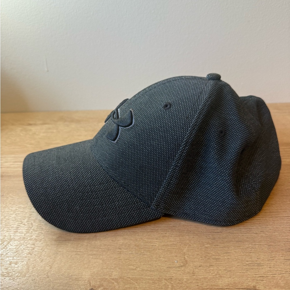Under Armour | Dark Grey/Black Baseball Hat - Picture 2 of 6